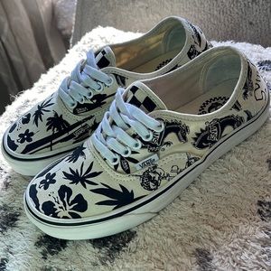 VANS AUTHENTIC 50TH ANNIVERSARY FRIENDS & FAMILY STEVE VAN DOREN WHITE BLACK EUC